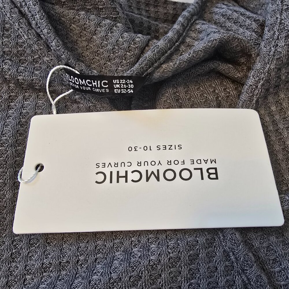 Bloomchic Waffle Knit Wrap Shirt Women's 3X Gray Long Sleeve V-Neck NWT - Picture 3 of 12